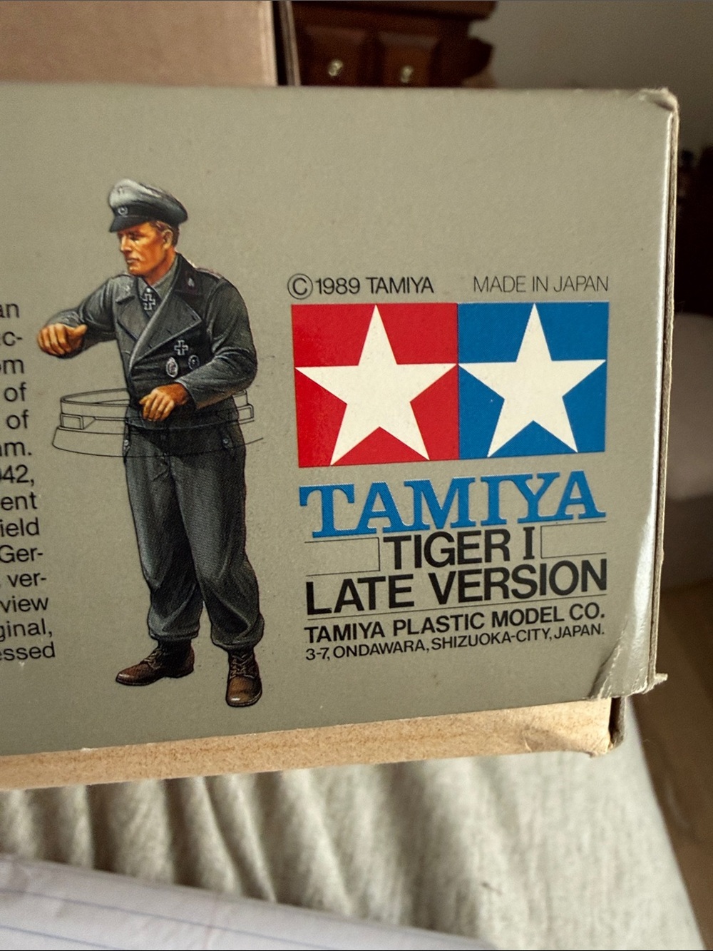 Tiger I Panzerkampfwagen Tank Building Set – Brown Camouflage - Picture 3 of 6